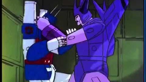 Transformers G1 Ultra Magnus vs Cyclonus (Surprise Party)