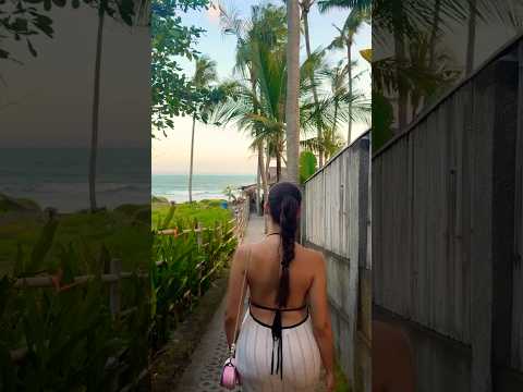 نايا خوري تتألق بفستان مفتوح من الظهر بإطلالة أنثوية ساحرة 