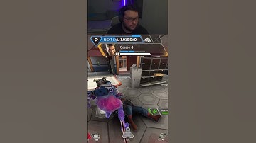 Squad wipes are so satisfying #streamladder #foryou #fyp #gaming #apex #apexlegends #streamer #strea