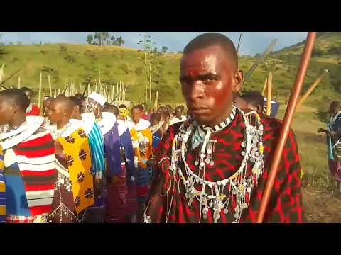 Tobikoi Esiritai Kiure Engorere