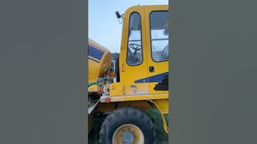 Diesel Engine Ajax Flori Self Loading Concrete Mixture machine - N.B Garage #construction #mixture