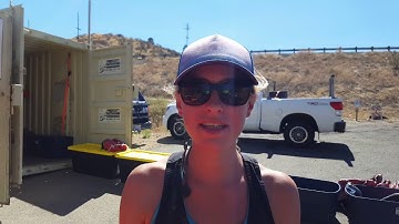 Self-feather kayak paddle