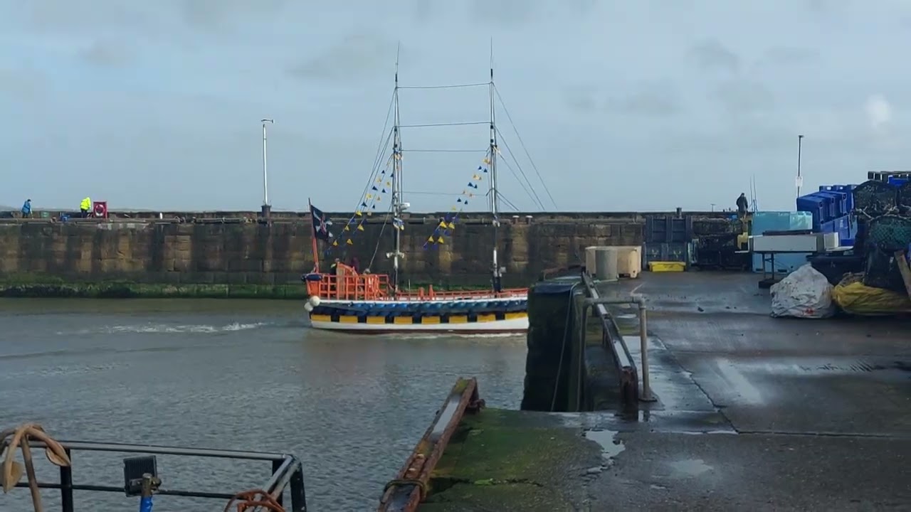 Pirate ship 🚢 bridlington harbour 🌊 Yorkshire coast-love it 🦀 