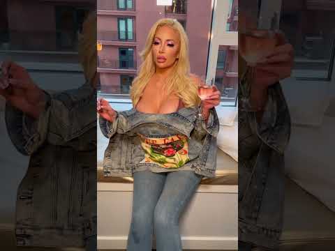 Glam on Nicolette Shea