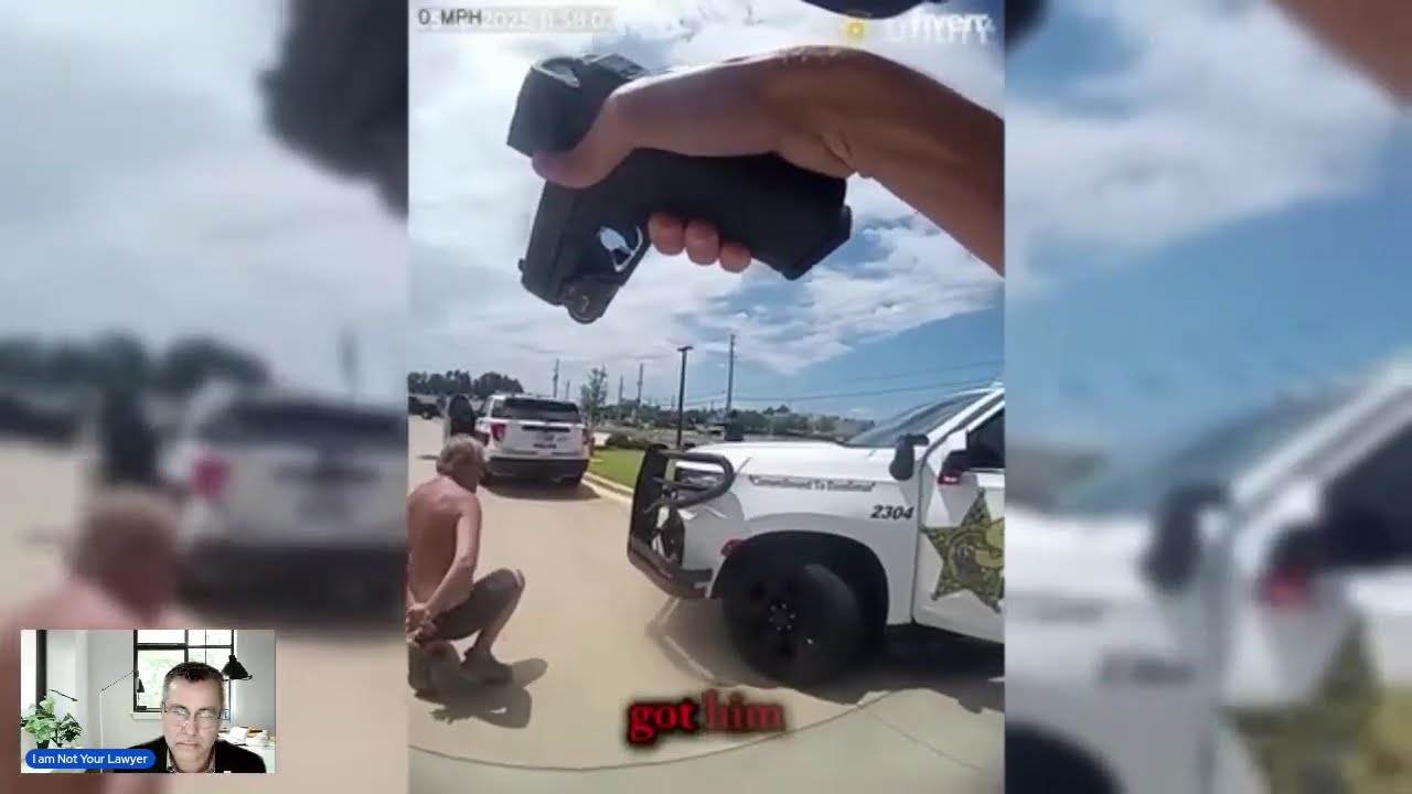 Фальшивый полицейский: Житель Флориды выдумал себе полицейский участок, форму и патрульную машину...