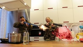 КИРИЛЛ БРАЙНИН НА КУХНЕ ХОЛОСТЯКА! Кролик тушеный в сметане. КИРИЛЛ БРАЙНИН НА КУХНЕ ХОЛОСТЯКА! Кролик тушеный в сметане.