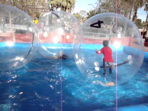 walking bubble ball