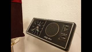 Réveil Citizen rétro Quartz Vintage Melody Alarm Clock Japan Design 1980