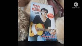 artis Amie judul air mata jadi mutiara (cipt.deddy dores / mandaline)