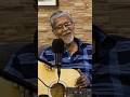 "জুবিনে যদি দুটাও ইংলিছ গান কৰিলে হয় ! এতিয়া ইংলিছ গান নাগায়, ইংলিছ কথাহে ক'ব আৰম্ভ কৰিছে সি !"
