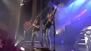 Nickelback- Flat On The Floor (Hard Rock Live 2003)