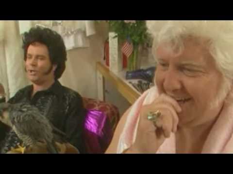 Chewin' the Fat S04E02 'Brenda the Bossy Aunt'