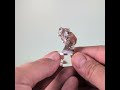 Vidéo: Rhodochrosite, bertrandite, Gisement Kara-Oba W, Kazakhstan, 3,1 cm