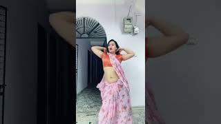 Hot Beautiful girl dancing in pink saree on tiktok
