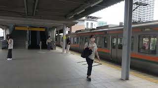 東海道本線２１１系＋３１３系普通列車豊橋行き東静岡駅到着シーン2021.07.31.