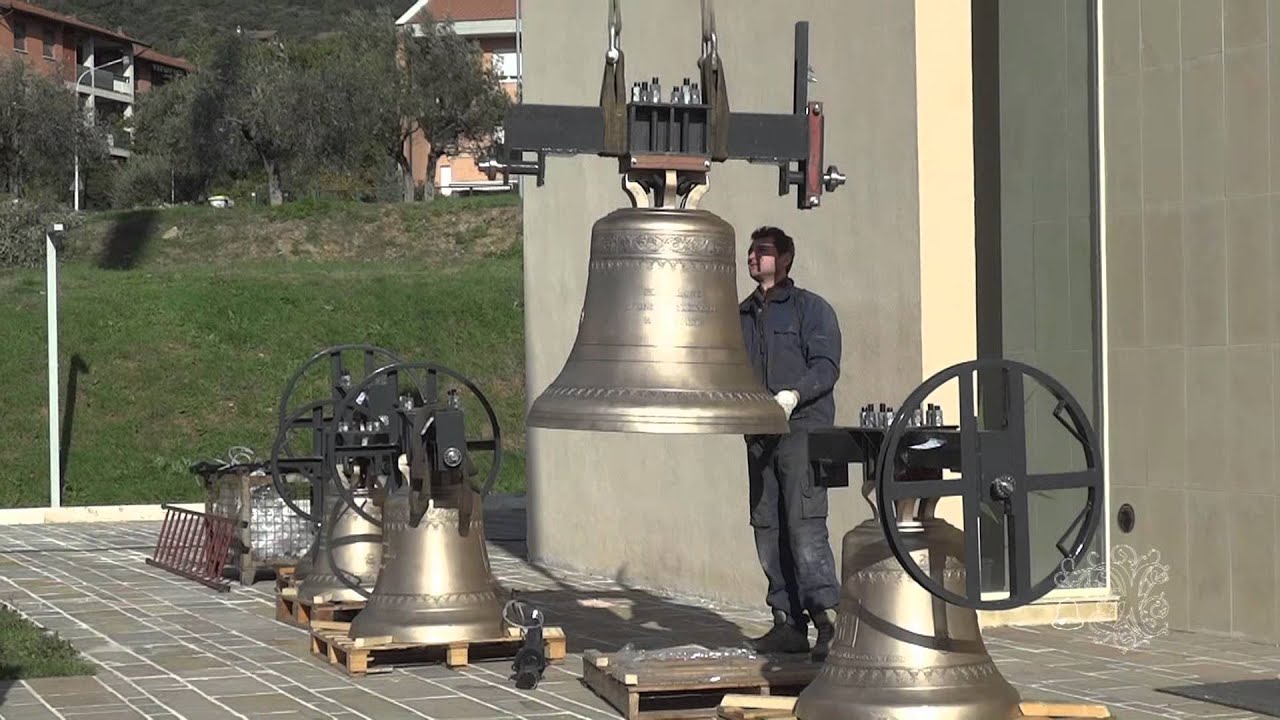 Nuove campane di Olmo, Perugia (1di3 - montaggio)