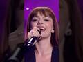 #Annalisa live con #Sinceramente durante la seconda serata di #Sanremo2024