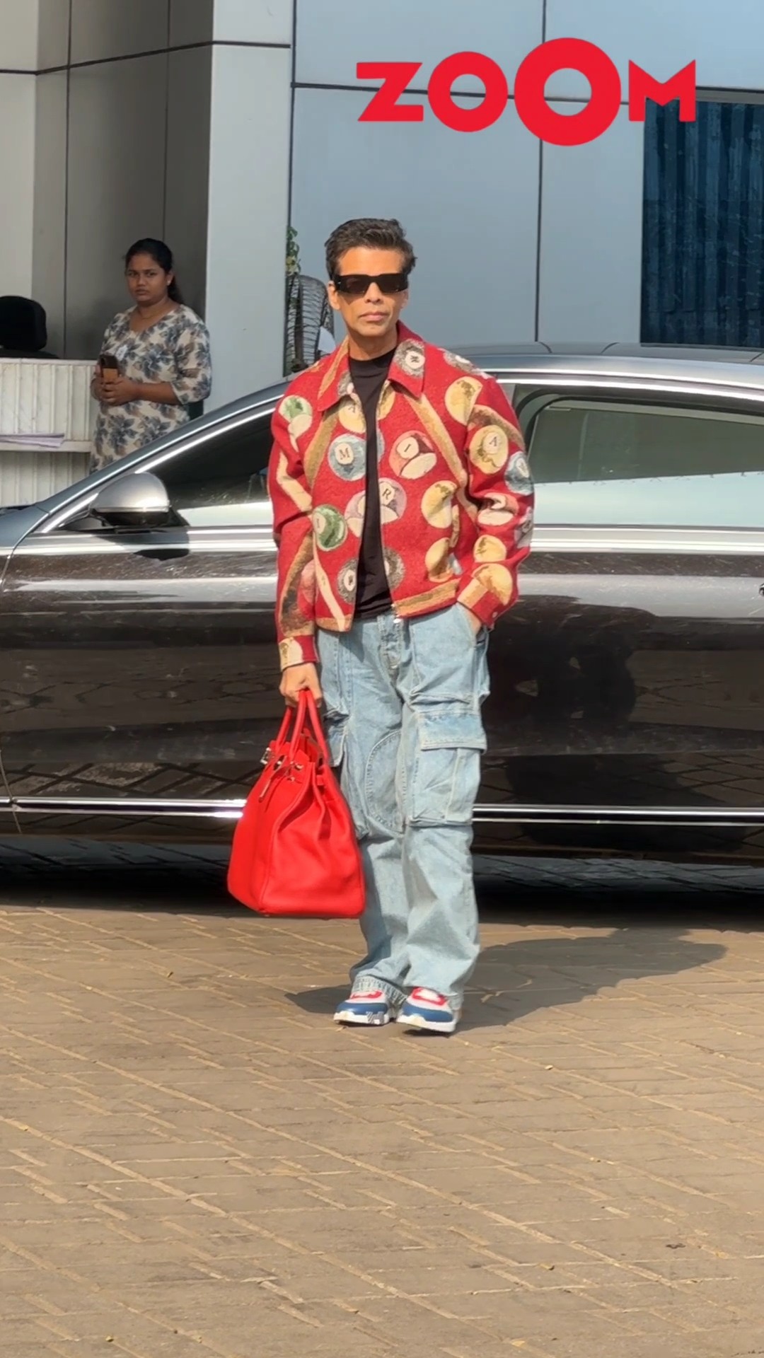Karan Johar makes a STYLISH entry at Kalina airport ? #karanjohar #shorts
