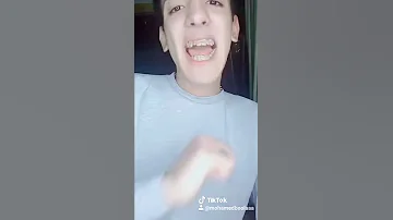 مهرجان يا بجاحتك ياللي حسدني وكمان جاي تقلدني 