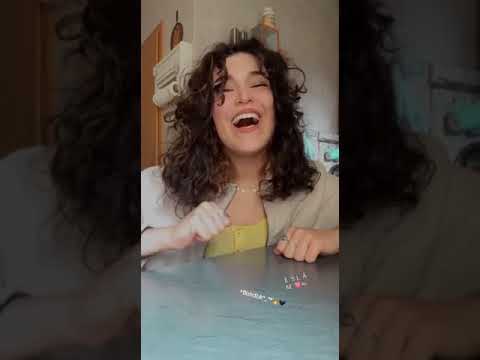 كان بهداوه داو جرح قديم وجدد روحي صوتها جامد اوي