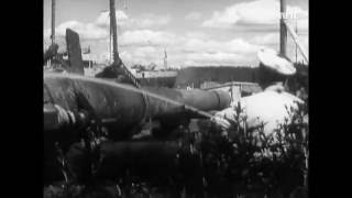 Heving Av Kanoner I Kanalen Tønsberg 1949