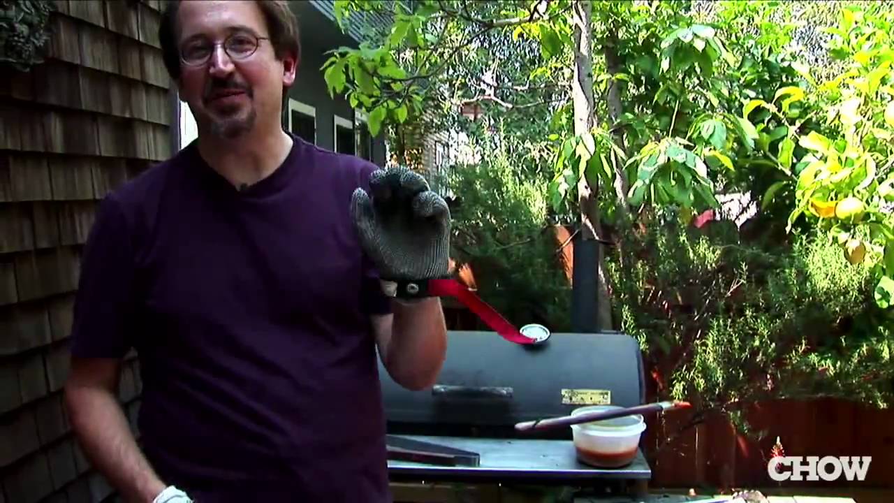 Beware of Metal Shucking Gloves - CHOW Tip