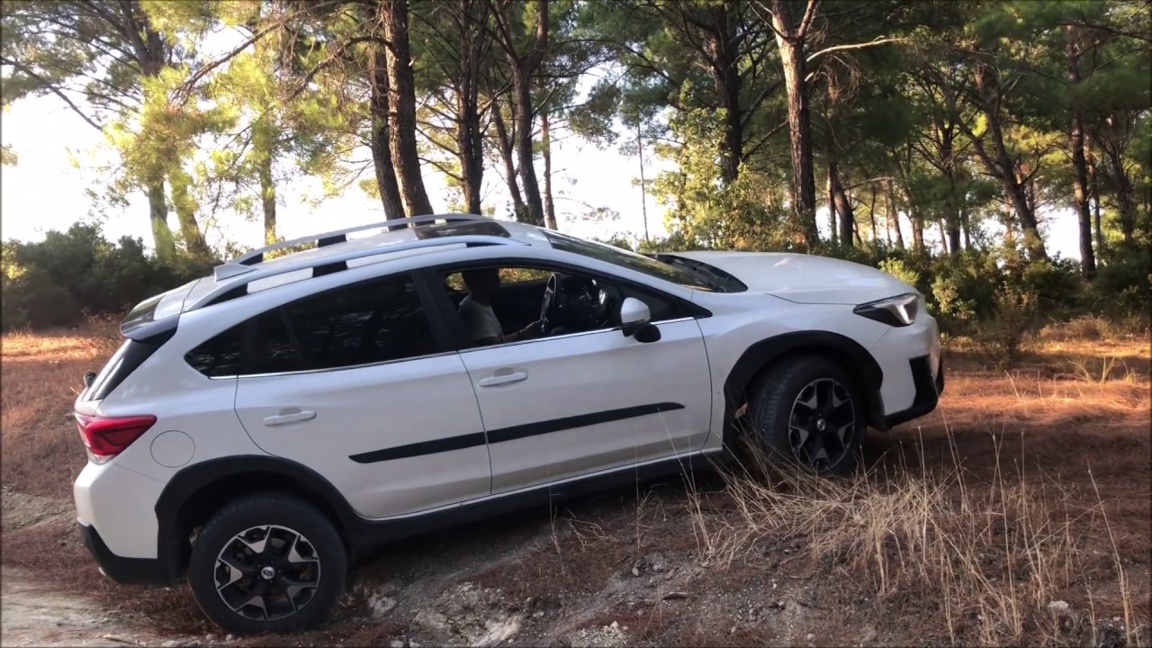 SUBARU XV CROSSTREK OFF ROAD HILL CLIMBING, MUD, DIAGONAL