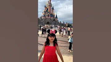 روز العساف ديزني لاند Disney Trending Explore Shorts 
