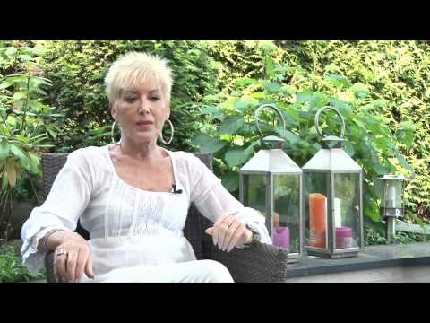 Aflevering 1, Kristal kinderen