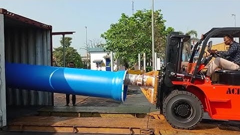 Pipe Handling by ACE Forklift in Container