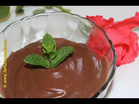Video: Cum Se Face Budinca De Ciocolata