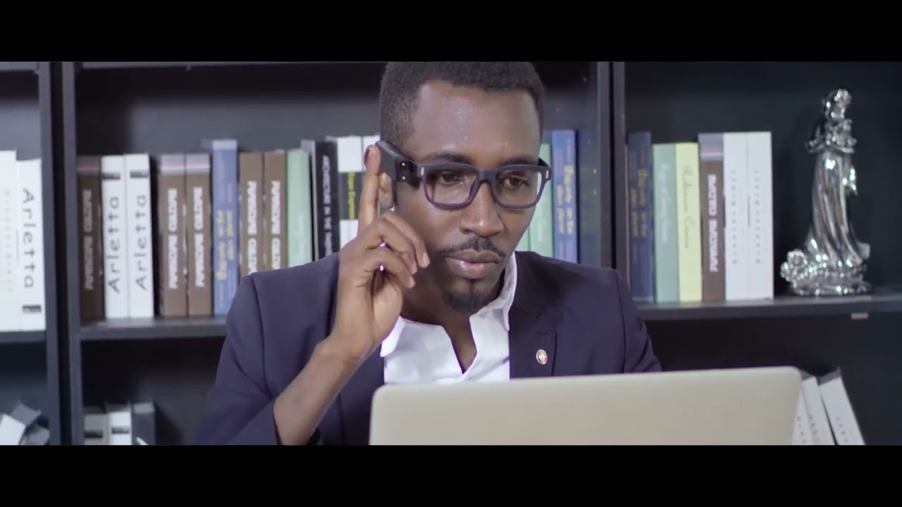 天使眼　エンジェルアイスマートリーダー ユニバ・リポート：ウエアラブルの話すカメラ「天使眼」発売 視覚障害