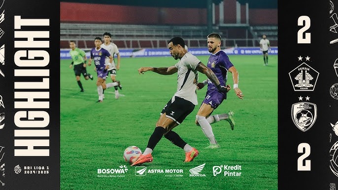 Lift videoda uchlik jinsiy aloqa