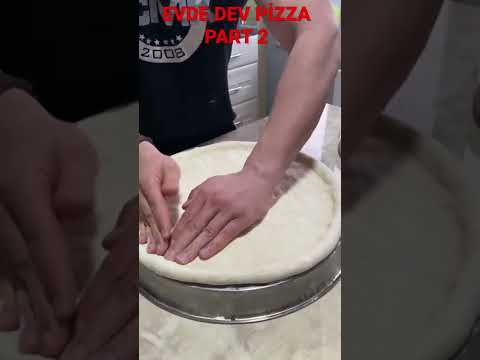 EVDE DEV PİZZA 2 #pizza #pizzalover #cooking