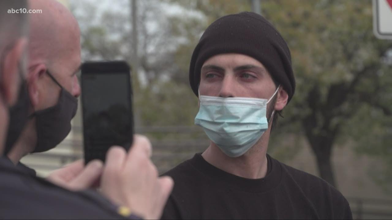 Good Samaritan pulls Auburn police officer out of patrol car that