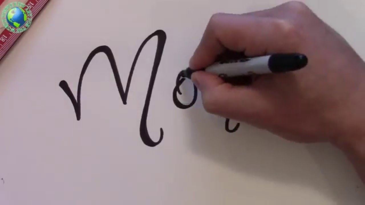 How to Draw Mom in Cursive