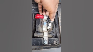 Bajaj chetak, Electric vehicle, Chetak problem, Fuse Problem, Mat ke niche fuse box he,