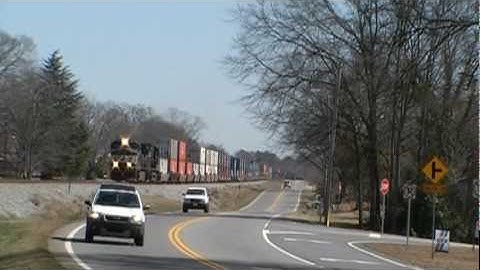 NS-Train-231-and-Ambulance.mpg