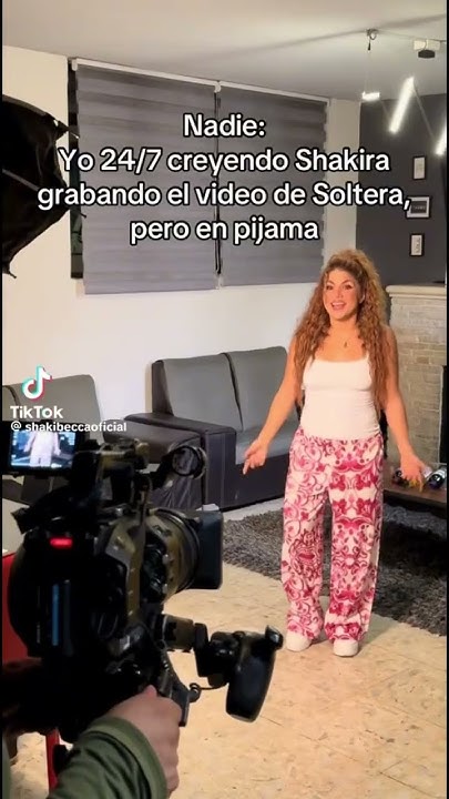 Shakira grabando el vídeo de soltera Shakira #music #solteras #shakira
