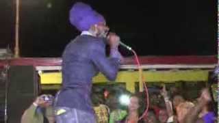 Sizzla: "Good Ways", Roots Bamboo, Negril, Jamaica, 2014