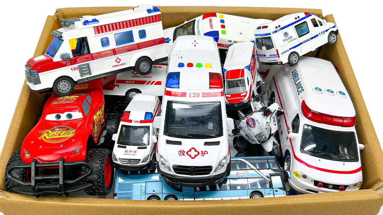 救急車ミニカーコレクションが走る！警察＆バスも参戦☆サイレン鳴る緊急走行テスト！Ambulance & Police minicars run! Emergency siren test!