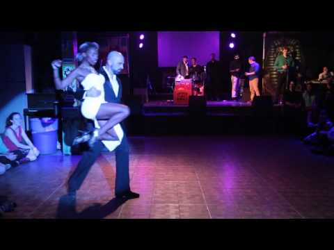 Moti Buchboot & Lauren Woods Tango Performance CIMDW 2016
