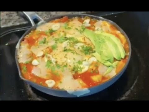 How To Make A Keto-Friendly Brunch Skillet