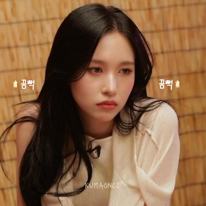 What is Chaeyoung's wish that Mina will grant?? #twice #michaeng #mina #chaeyoung