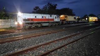 Kereta Purwojaya ANJLOK di Kedung gede KLB crane penolong langsung OTW #kai #kereta #keretaapi