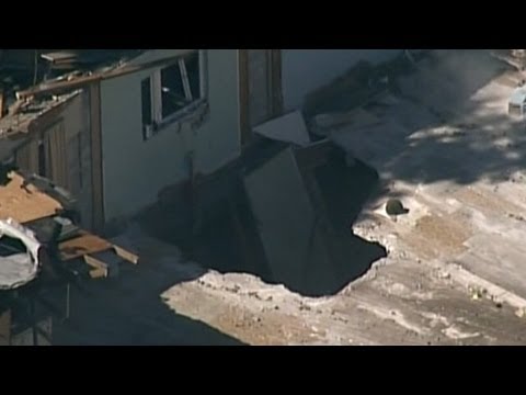 Close Look at Sinkhole that Swallowed Florida Man