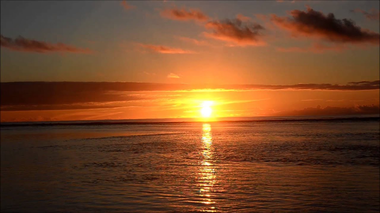 Coucher De Soleil à Tahiti