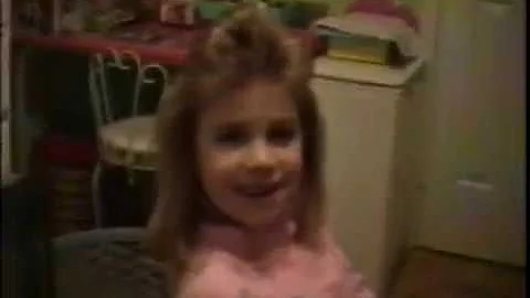 Young Sarah and Carrie Dittmer