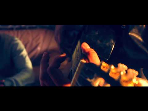 Youtube: B-LEL – SCYLLA – JAMILA (session acoustique)