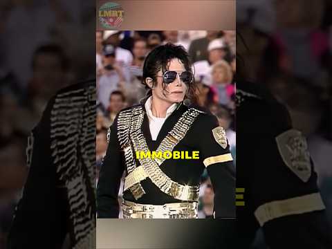 😳 Michael Jackson est resté immobile pendant 2 minutes au Super Bowl ? #shorts